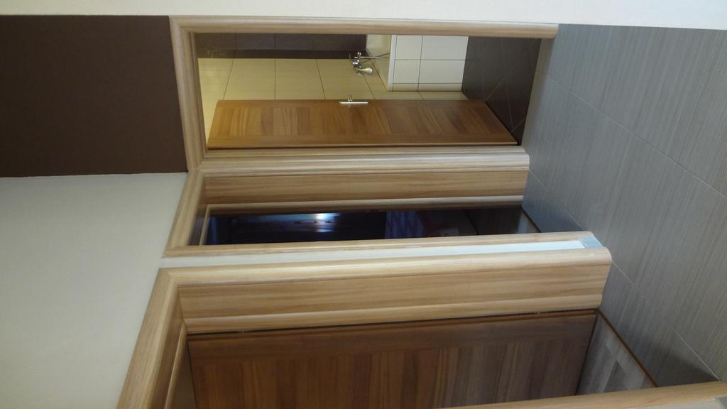 Apartments Laura I Angelina ตรีบูนย์ ห้อง รูปภาพ